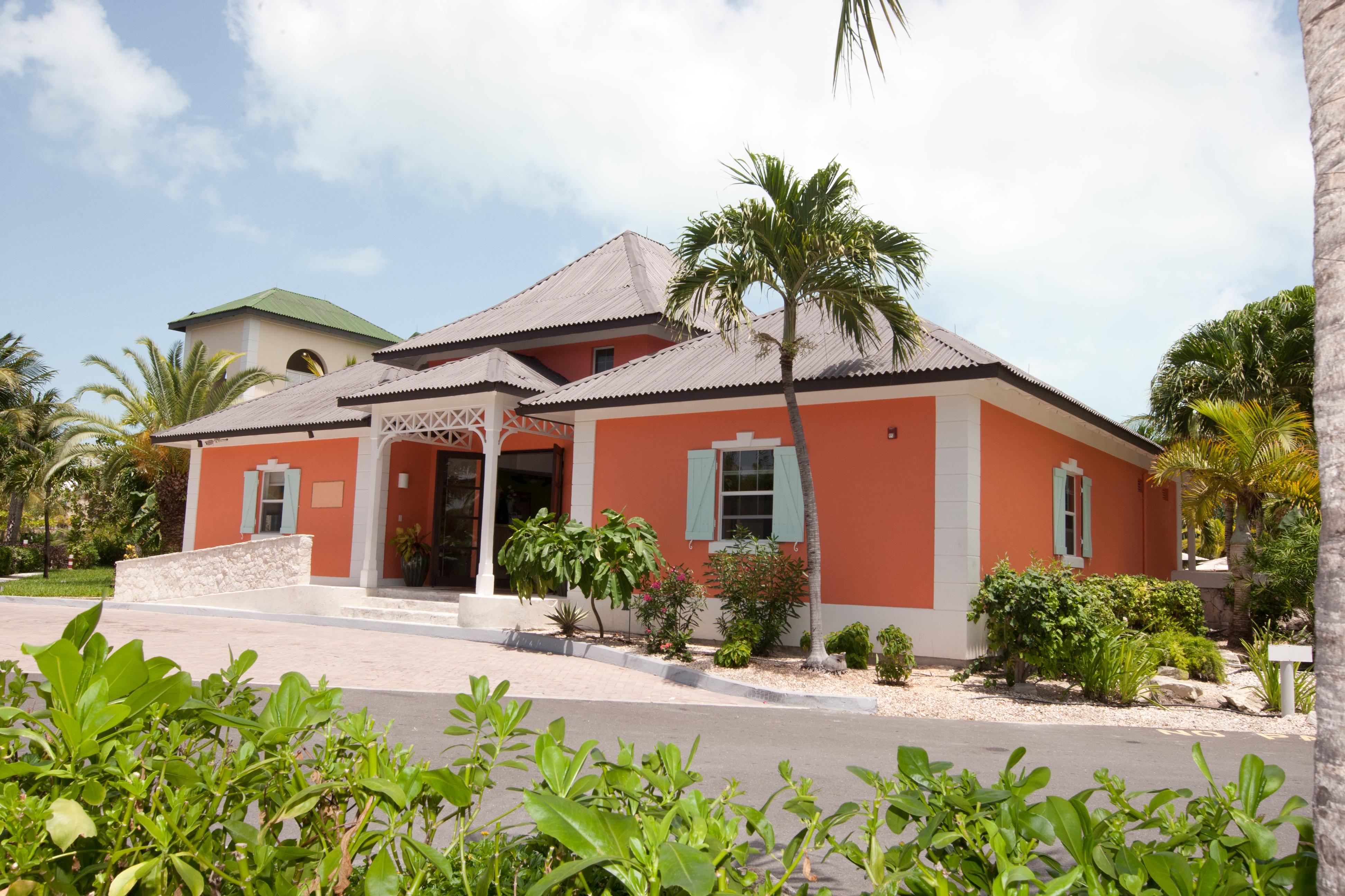 Ports Of Call Resort Grace Bay Exteriör bild