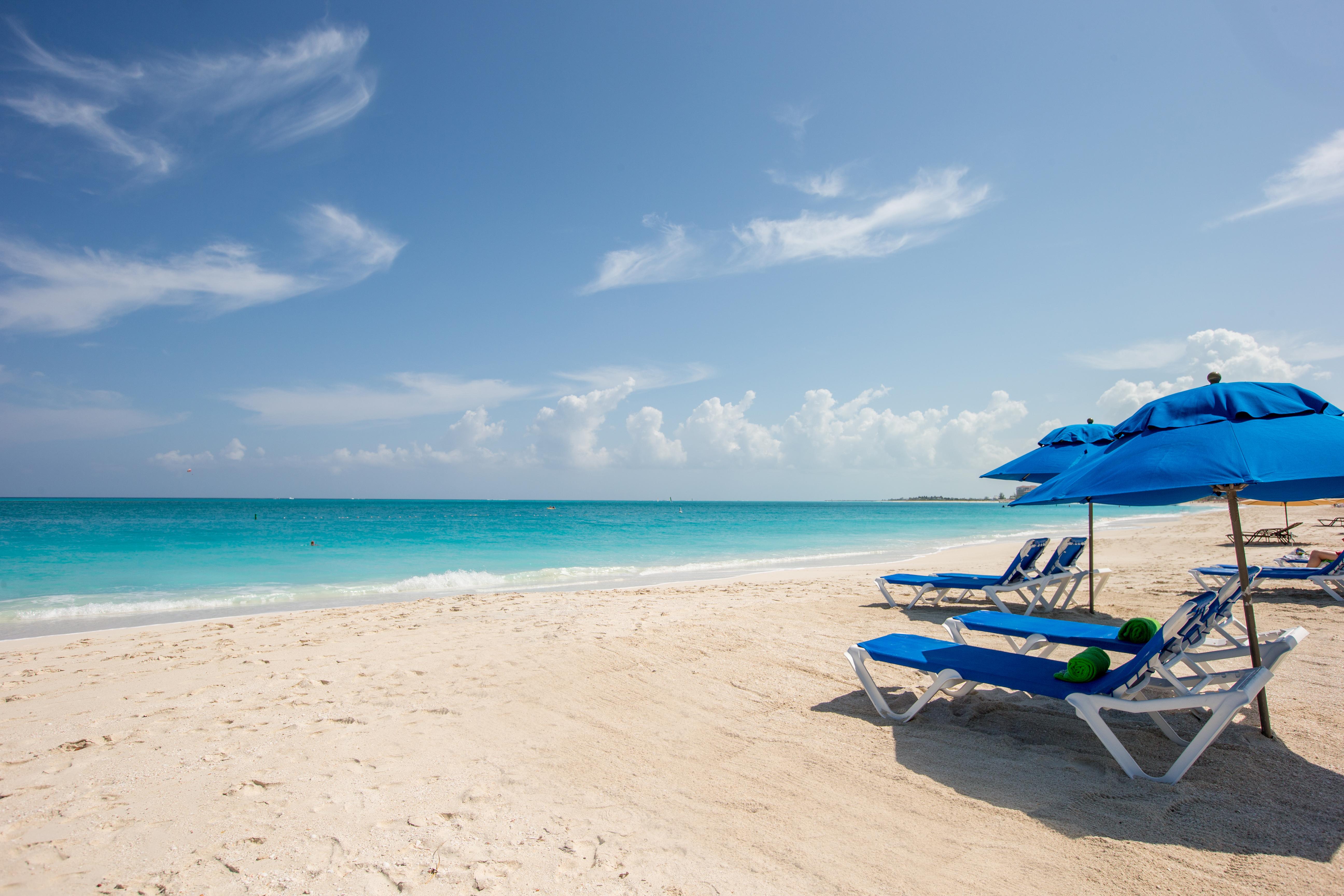 Ports Of Call Resort Grace Bay Exteriör bild