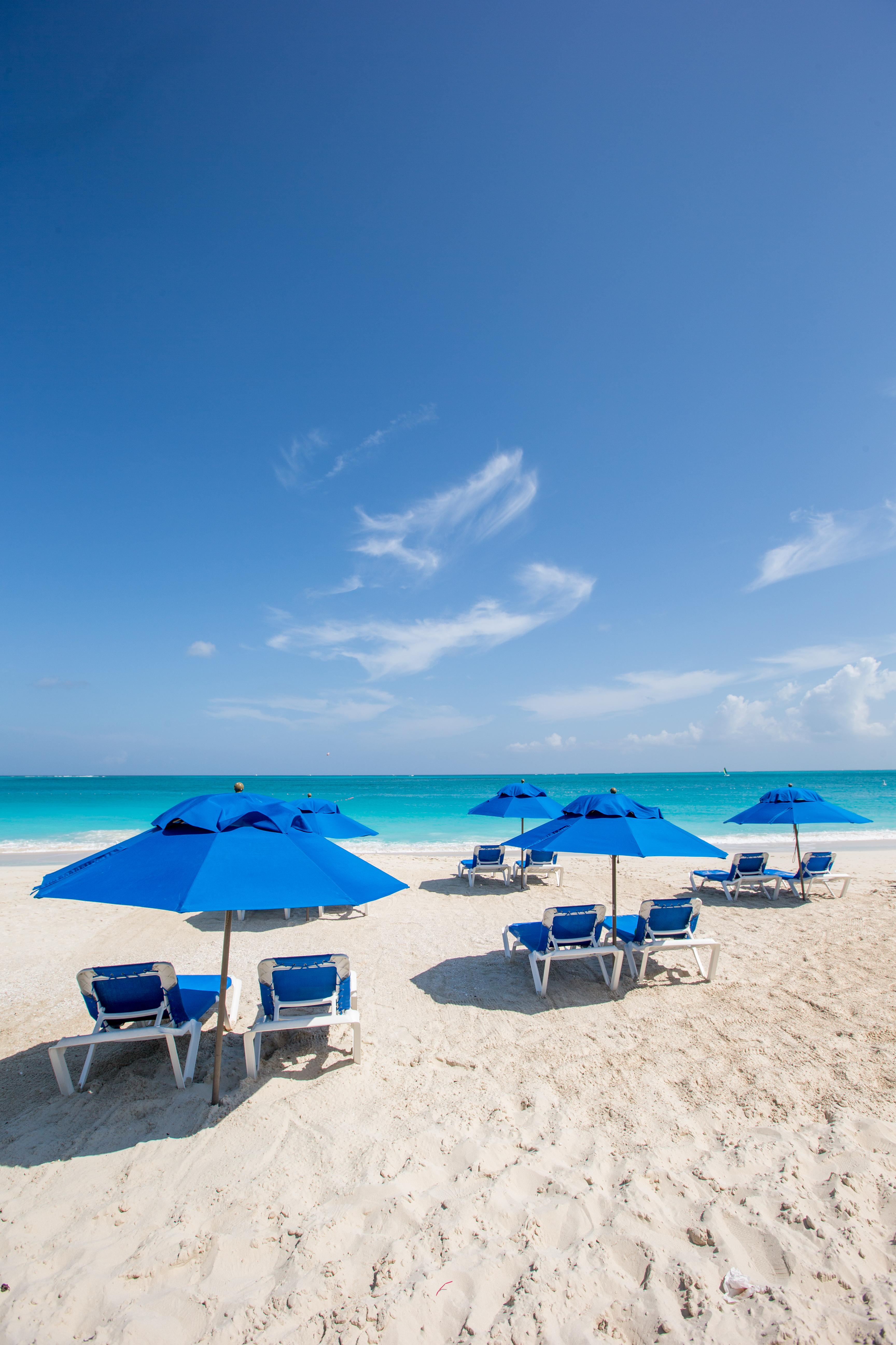 Ports Of Call Resort Grace Bay Exteriör bild