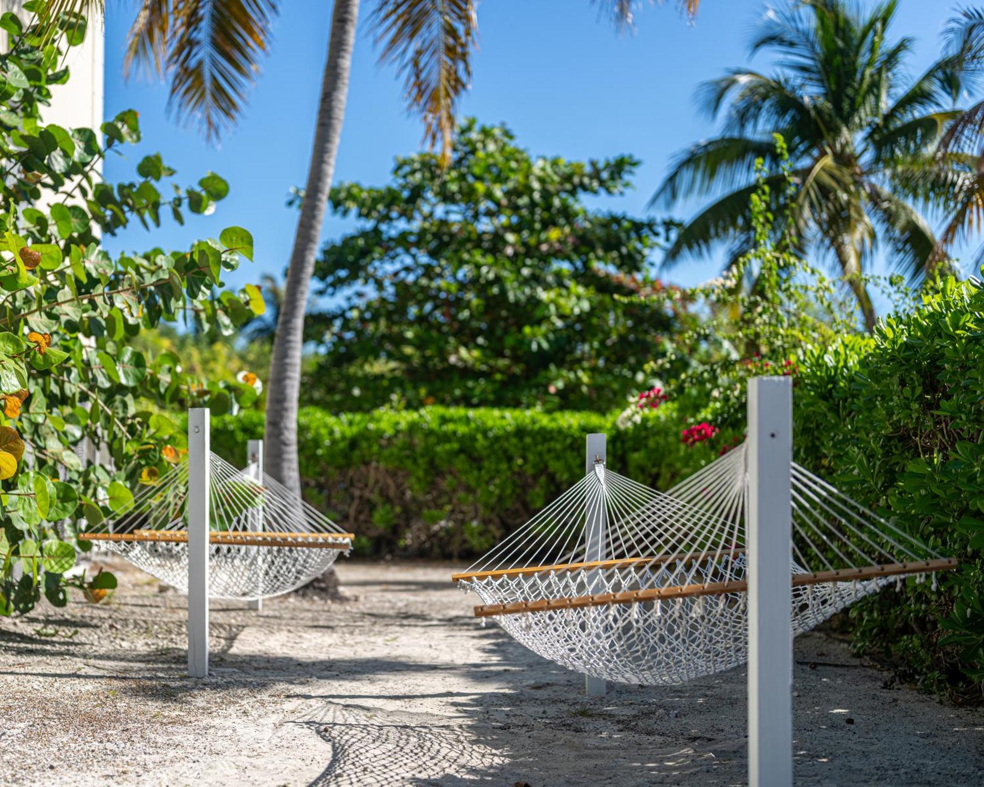 Ports Of Call Resort Grace Bay Exteriör bild